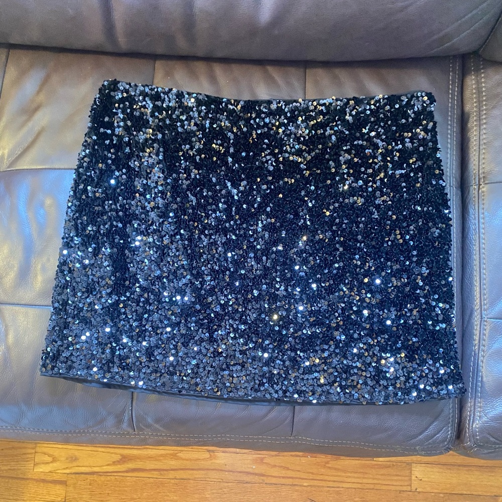 H&M Black Sequin Pencil Skirt